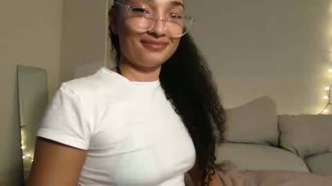 Rosalina online show from November 10, 6:16 am