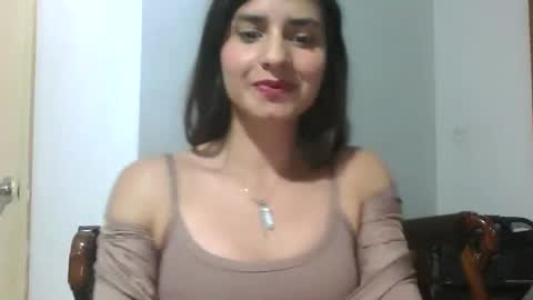 rosasvioletas online show from November 7, 2:25 am