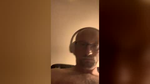 rosbif69 online show from August 3, 11:00 pm