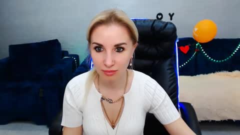 Snapshot of rose__shine chatting on March 6, 10:30 am rose  shine online show from March 6, 10:30 am