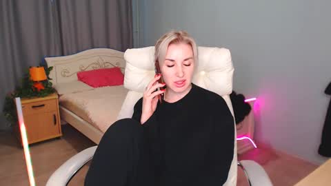 Snapshot of rose__shine chatting on January 20, 12:49 pm rose  shine online show from January 20, 12:49 pm