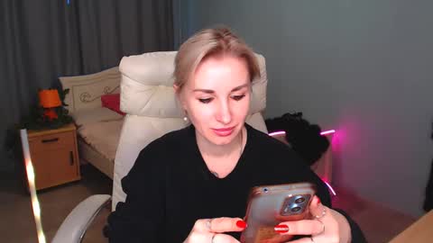 Snapshot of rose__shine chatting on January 20, 9:46 am rose  shine online show from January 20, 9:46 am