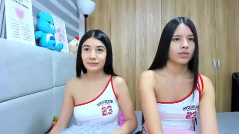 Rose y Miah online show from June 25, 5:12 am
