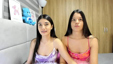 Rose y Miah online show from April 8, 2:14 am