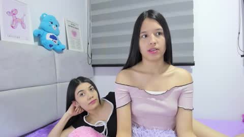 Rose y Miah online show from December 17, 4:30 am