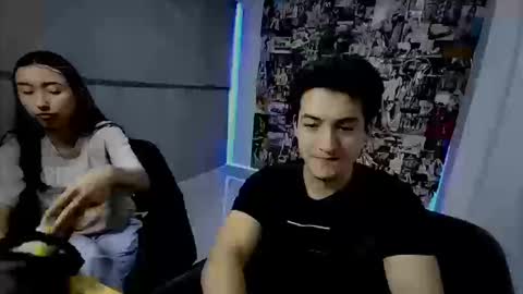 Snapshot of roseandviktor23 chatting on September 19, 10:35 pm Rose Sins and Don Viktor online show from September 19, 10:35 pm