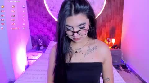 Rose online show from June 18, 2:11 pm