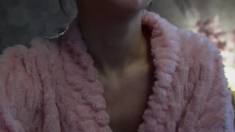 roseess_ online show from February 13, 10:12 am