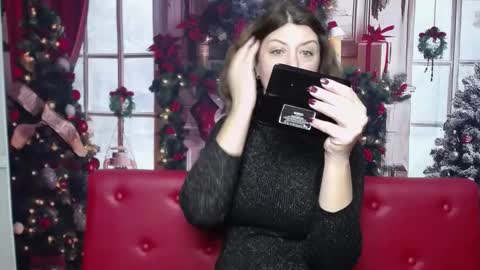 RoseHille online show from January 10, 6:52 am