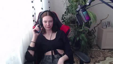 Lina online show from April 5, 11:29 am