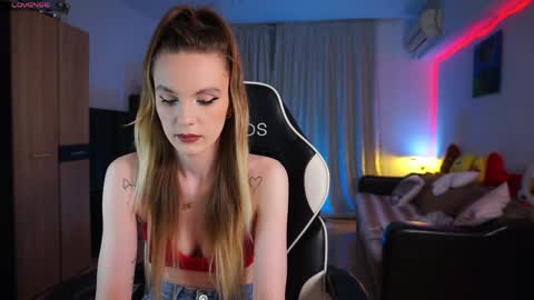 Abbygail online show from April 8, 7:06 pm