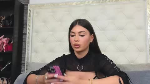 Gabriela online show from December 3, 8:15 am