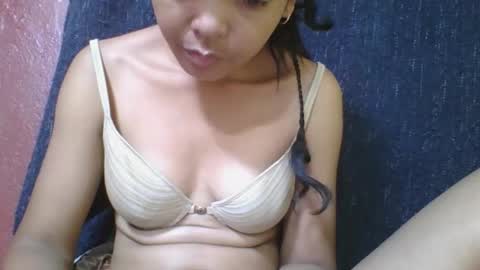 rosia685234 online show from February 3, 7:35 am