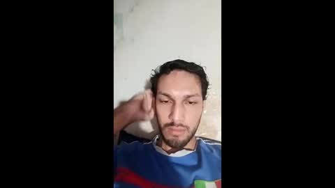 Snapshot of roskof69 chatting on October 1, 7:18 am Ribuu online show from October 1, 7:18 am