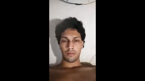 Snapshot of roskof69 chatting on February 10, 1:46 am Ribuu online show from February 10, 1:46 am