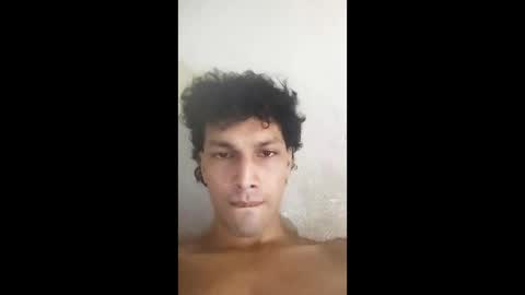 Snapshot of roskof69 chatting on March 6, 7:43 pm Ribuu online show from March 6, 7:43 pm