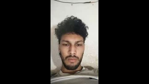 Snapshot of roskof69 chatting on March 3, 4:47 am Ribuu online show from March 3, 4:47 am