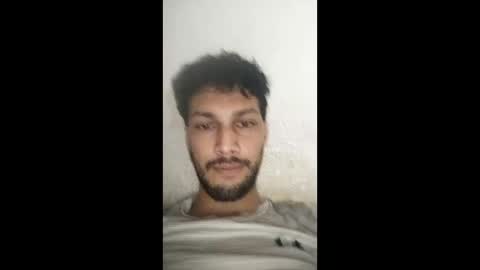 Snapshot of roskof69 chatting on March 3, 7:54 am Ribuu online show from March 3, 7:54 am