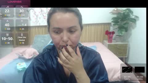 MY NAME IS  ROSSE  online show from November 5, 7:05 pm