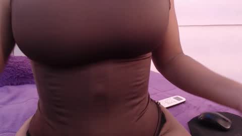 Rossi Hill online show from January 6, 8:02 pm