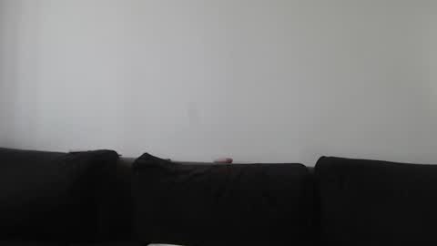 rossie0 online show from August 1, 1:45 pm