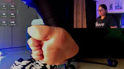 rosyejones online show from November 21, 4:10 am