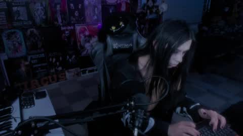 rot online show from February 11, 11:44 pm