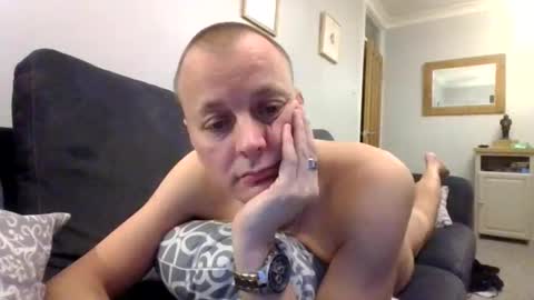 rotunda1874 online show from February 25, 11:08 pm