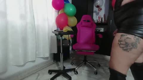 rous_kinky online show from March 28, 2:40 pm