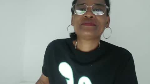 luxa online show from October 28, 7:48 pm