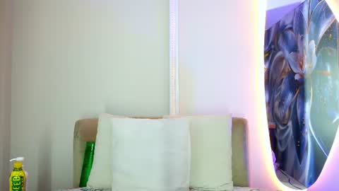 rouxinferno_cr online show from June 10, 3:50 am