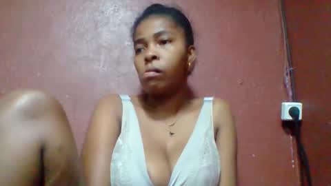 rovaelyah online show from March 25, 9:05 am