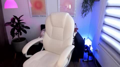 Rox online show from March 6, 1:35 pm