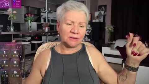 Roxana online show from February 25, 5:40 pm