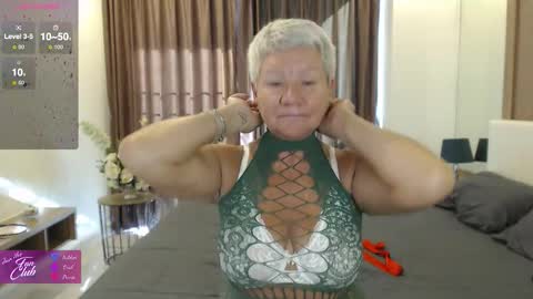 Roxana online show from December 19, 1:23 am