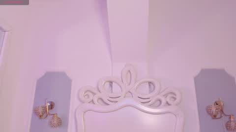 roxana_scott1 online show from February 17, 3:38 am