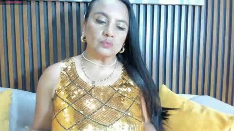  ROXANNA online show from April 30, 2:55 pm