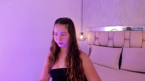 Roxie  online show from December 15, 7:32 pm