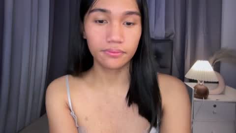 roxiethogersen online show from July 23, 8:12 am
