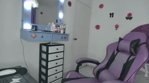 Roxy online show from June 4, 3:34 am