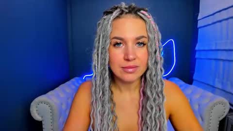 Snapshot of roxy_mars chatting on October 2, 1:37 am Roxy online show from October 2, 1:37 am