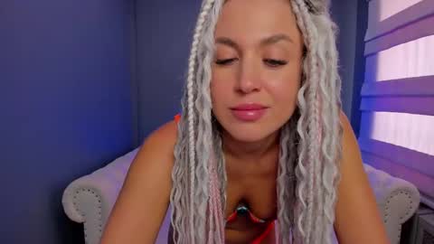 Snapshot of roxy_mars chatting on March 8, 5:07 am Roxy online show from March 8, 5:07 am