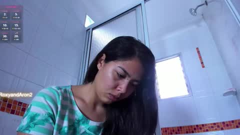 RoxyAron online show from March 22, 11:36 am