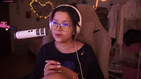 roxysuh online show from July 16, 7:55 am