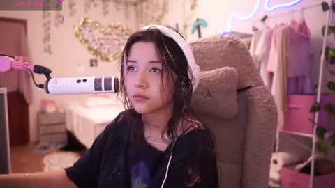 roxysuh online show from August 3, 9:26 am
