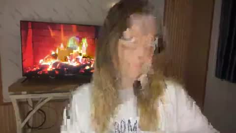 Roxy online show from July 4, 2:43 pm