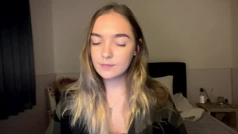 Roxy online show from July 26, 2:47 pm