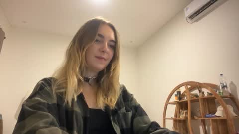 Roxy online show from March 15, 5:38 pm