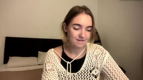 Roxy online show from April 29, 1:49 pm