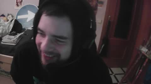 royer04 online show from December 22, 3:35 am